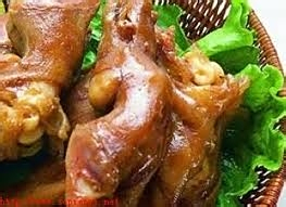 8 羊"悬筋"不要吃 羊"悬筋(又称"蹄白珠,一般为圆珠形,串粒状