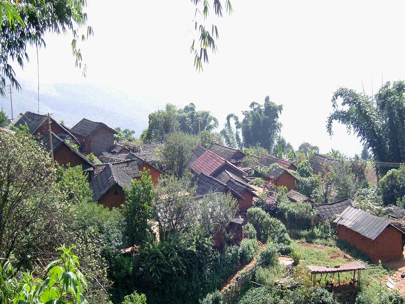 依榔自然村隶属于国庆乡和平行政村,地处云南省普洱市江城县境内,是一