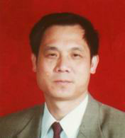 中共党员,现任广西医科大学一附院脊柱骨病外科主任,教授,博士,硕士