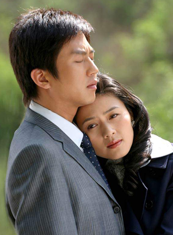 《女人不哭》女主角,章子君是一个让男人都佩服的女人.