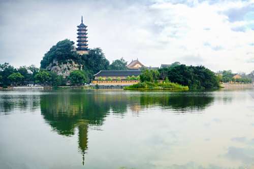 镇江香醋,江苏省镇江市特产,中国国家地理标志产品.