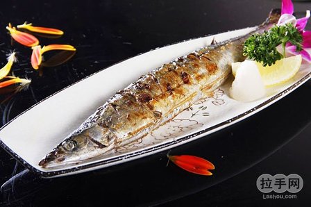 盐烤秋刀鱼