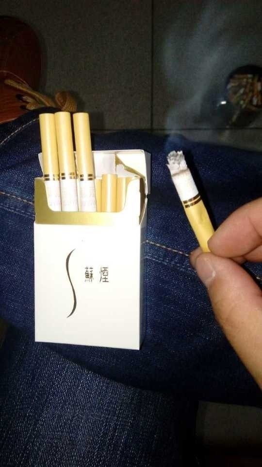 谁知道这种白盒苏烟是怎么回事